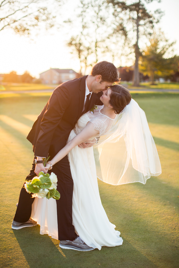 Travis + Janey Wedding | © Carly Arnwine Photography