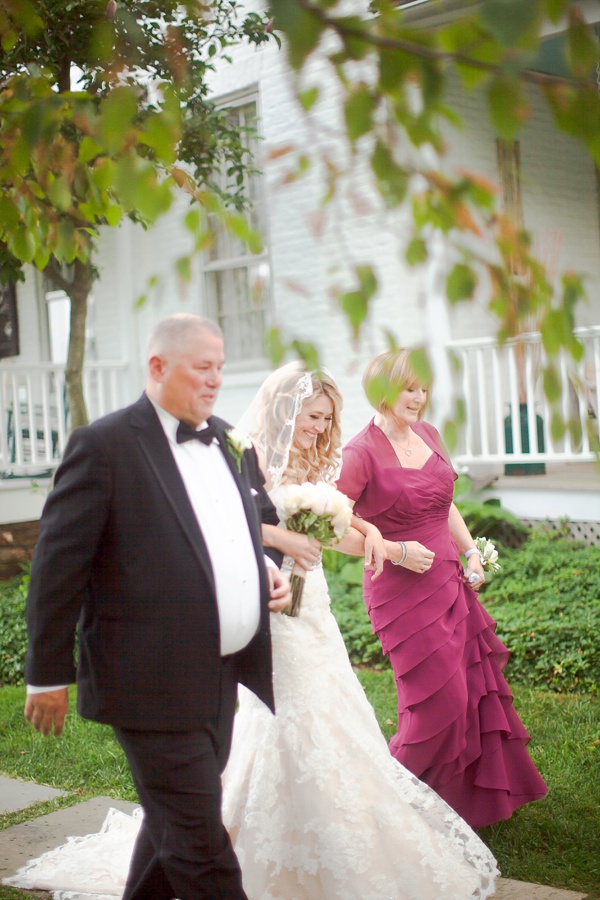 Caitlin + Steven | Whitehall Manor | Bluemont Virginia Wedding | The Ellis Wedding | © Carly Arnwine Photography