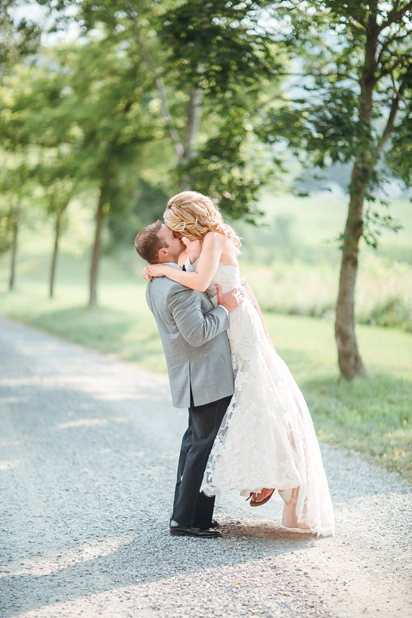 Caitlin + Steven | Whitehall Manor | Bluemont Virginia Wedding | The Ellis Wedding | © Carly Arnwine Photography
