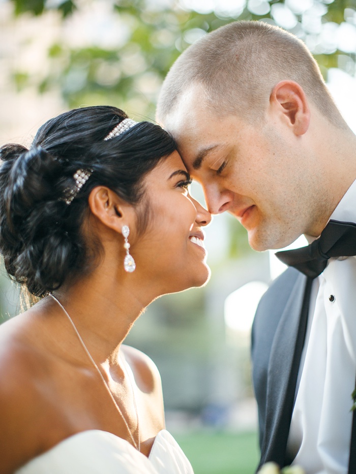 Maretta + Kyle | National Harbor Wedding | Baltimore, Maryland Wedding | National Aquarium Wedding | © Carly Arnwine Photography