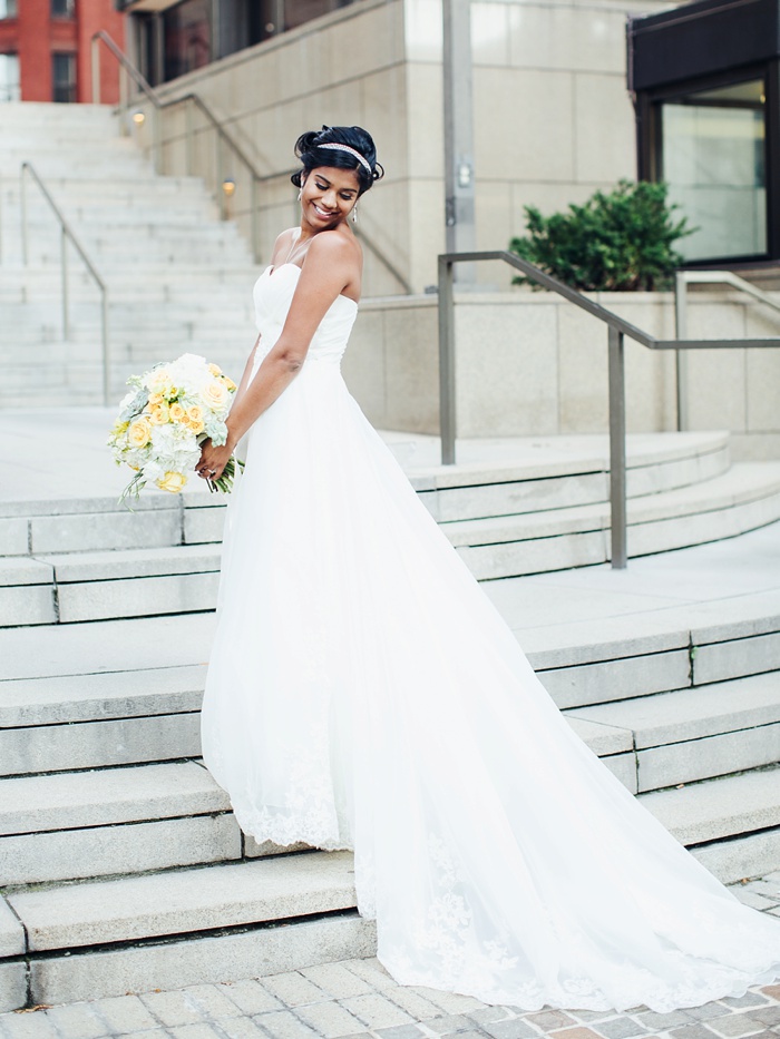 Maretta + Kyle | National Harbor Wedding | Baltimore, Maryland Wedding | National Aquarium Wedding | © Carly Arnwine Photography