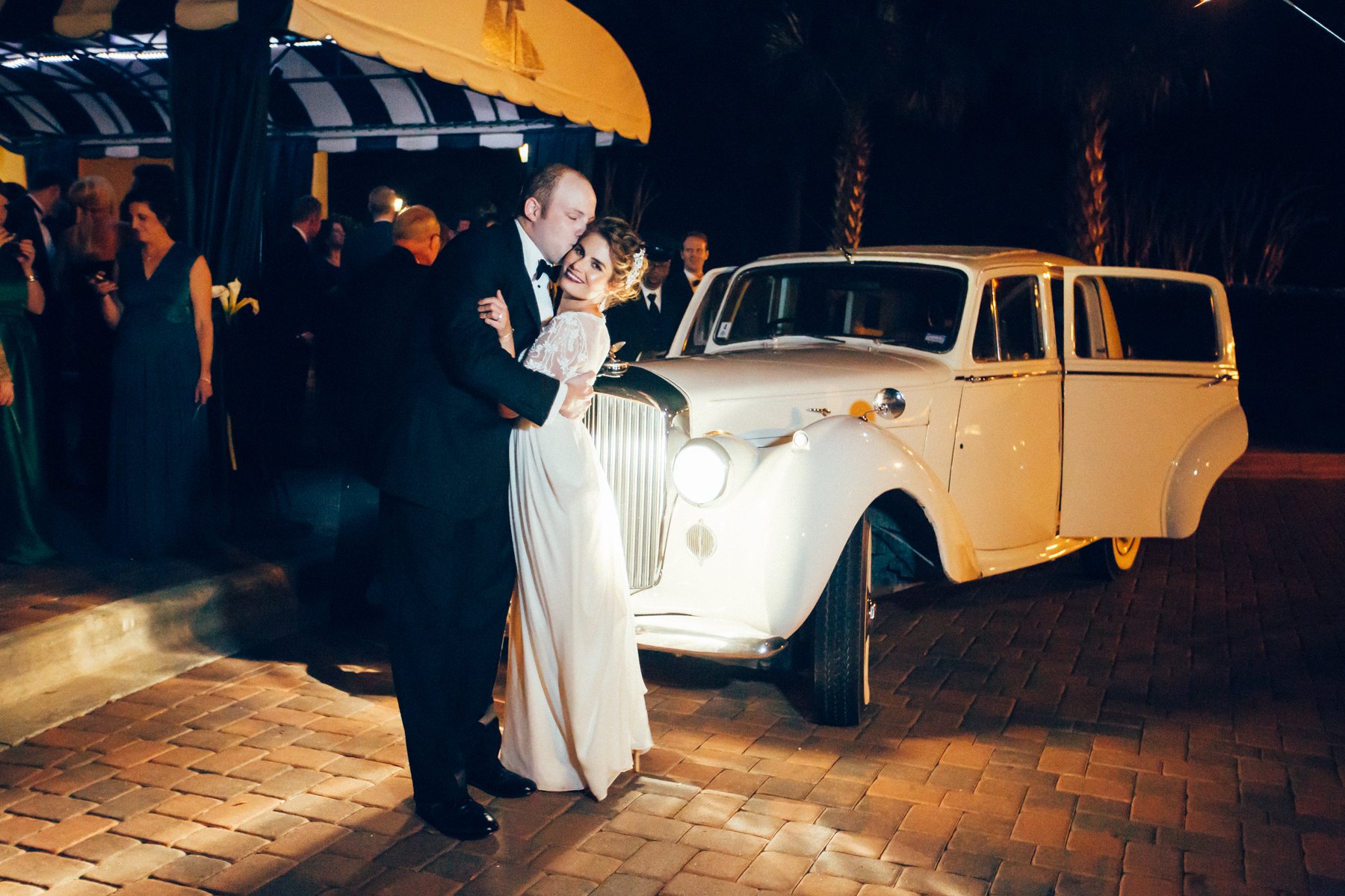 Wallis + Randall | A Savannah Georgia Wedding | Plantation Club | Trevor Rappleye | KTG Entertainment | Merry Times | Marche de Macaroons | Tim Harris - Old Savannah Tours | © Carly Arnwine Photography