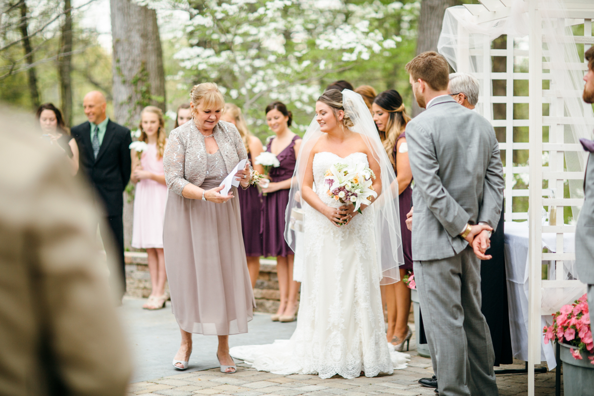 Jessica + Neil Wedding | Lucknow Farm, MD | © Carly Arnwine Photography