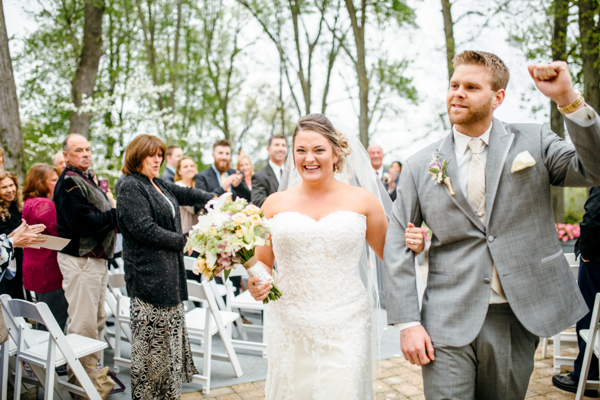 Jessica + Neil Wedding | Lucknow Farm, MD | © Carly Arnwine Photography