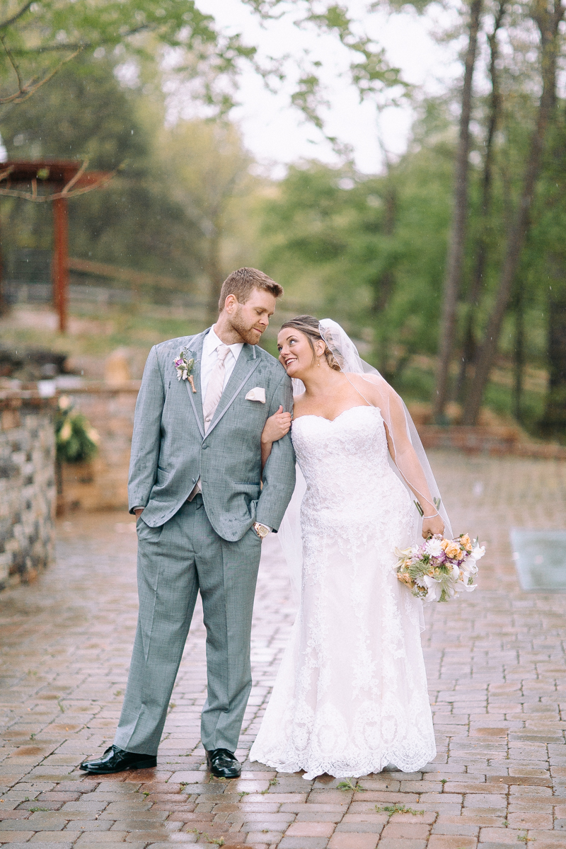 Jessica + Neil Wedding | Lucknow Farm, MD | © Carly Arnwine Photography