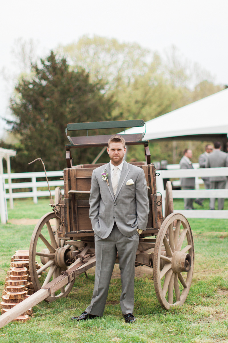 Jessica + Neil Wedding | Lucknow Farm, MD | © Carly Arnwine Photography