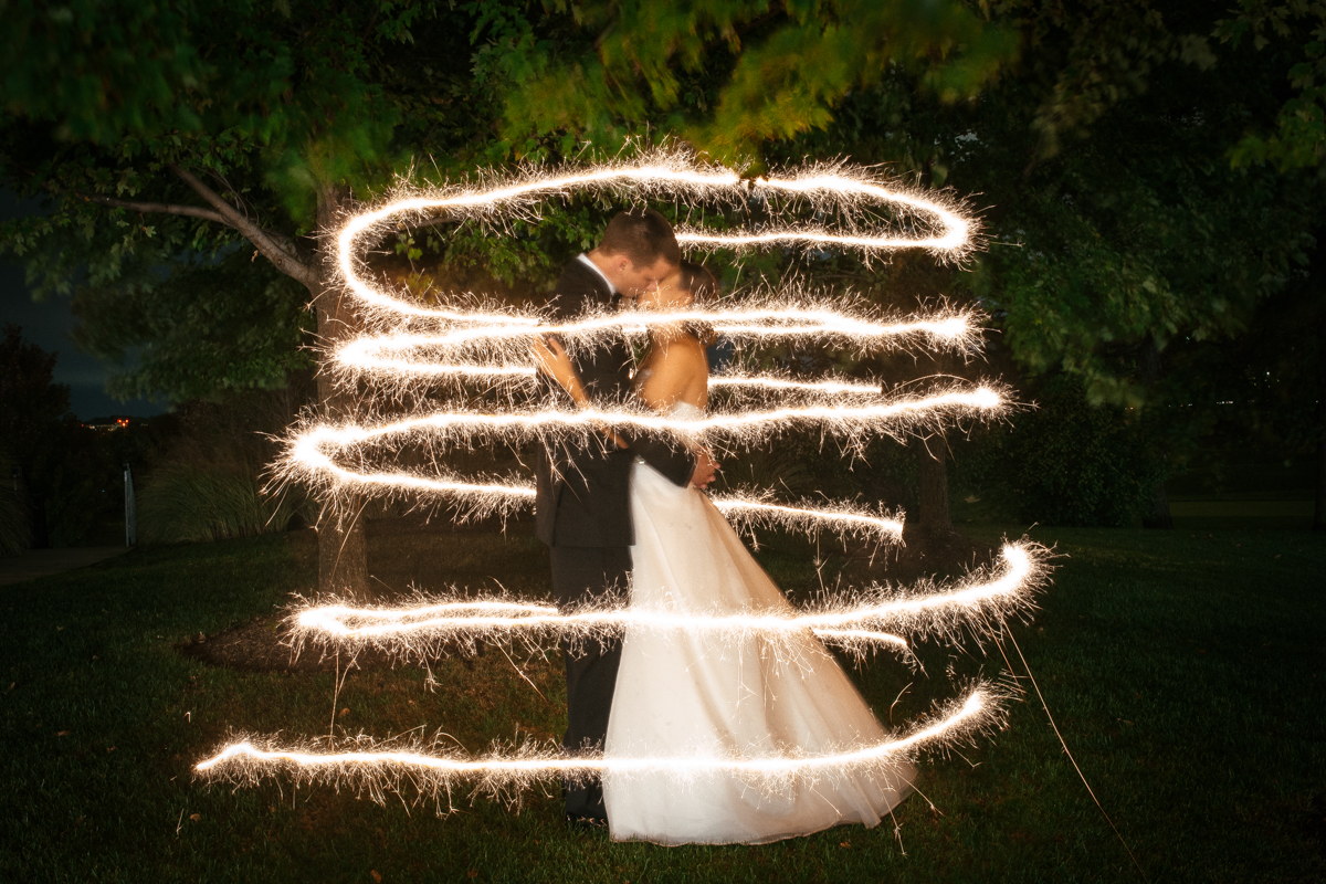 Caroline + Matthew | Belle Haven Wedding | Alexandria, Virginia | © Carly Arnwine Photography