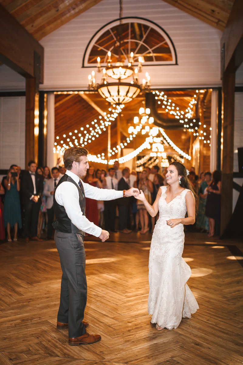 Jon + Jamie | Mt. Ida Farm | A Charlotteville, Virginia Wedding | © Carly Arnwine Photography