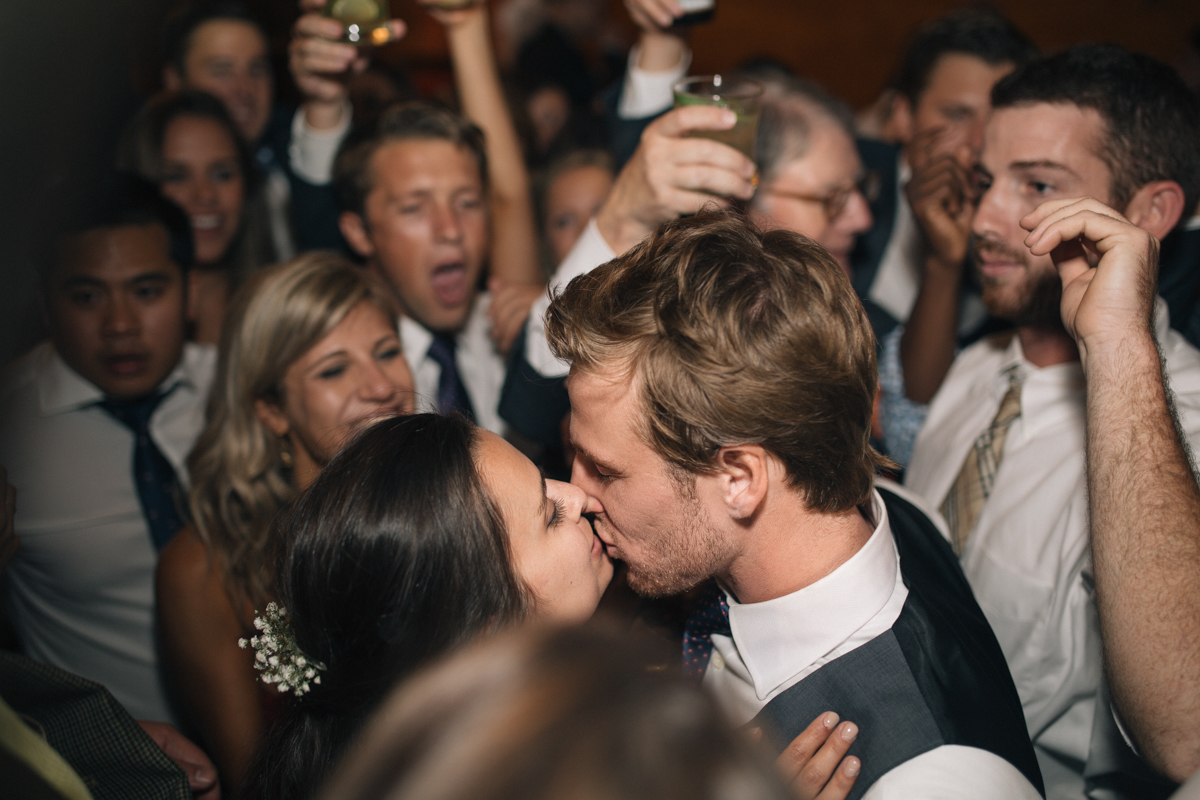 Jon + Jamie | Mt. Ida Farm | A Charlotteville, Virginia Wedding | © Carly Arnwine Photography