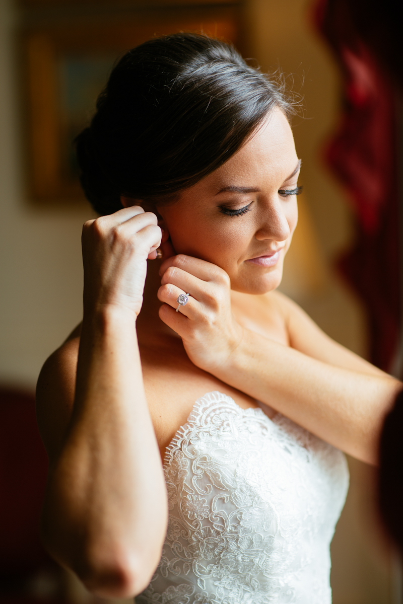 Caroline + Matthew | Belle Haven Wedding | Alexandria, Virginia | © Carly Arnwine Photography