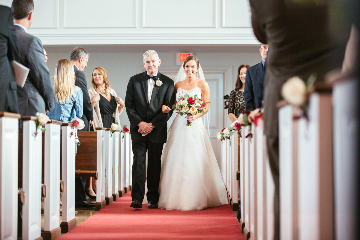 Caroline + Matthew | Belle Haven Wedding | Alexandria, Virginia | © Carly Arnwine Photography