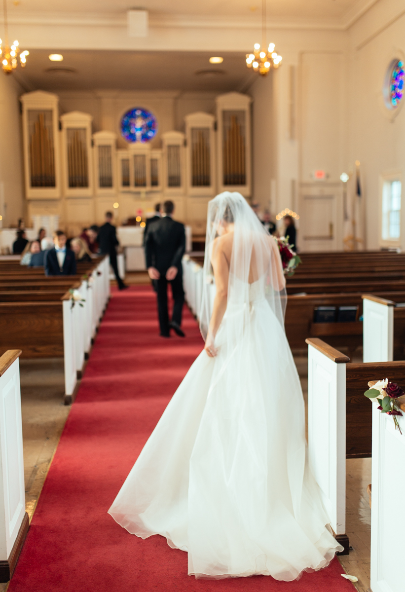 Caroline + Matthew | Belle Haven Wedding | Alexandria, Virginia | © Carly Arnwine Photography