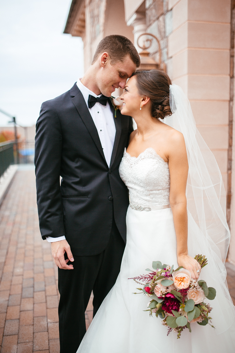 Caroline + Matthew | Belle Haven Wedding | Alexandria, Virginia | © Carly Arnwine Photography