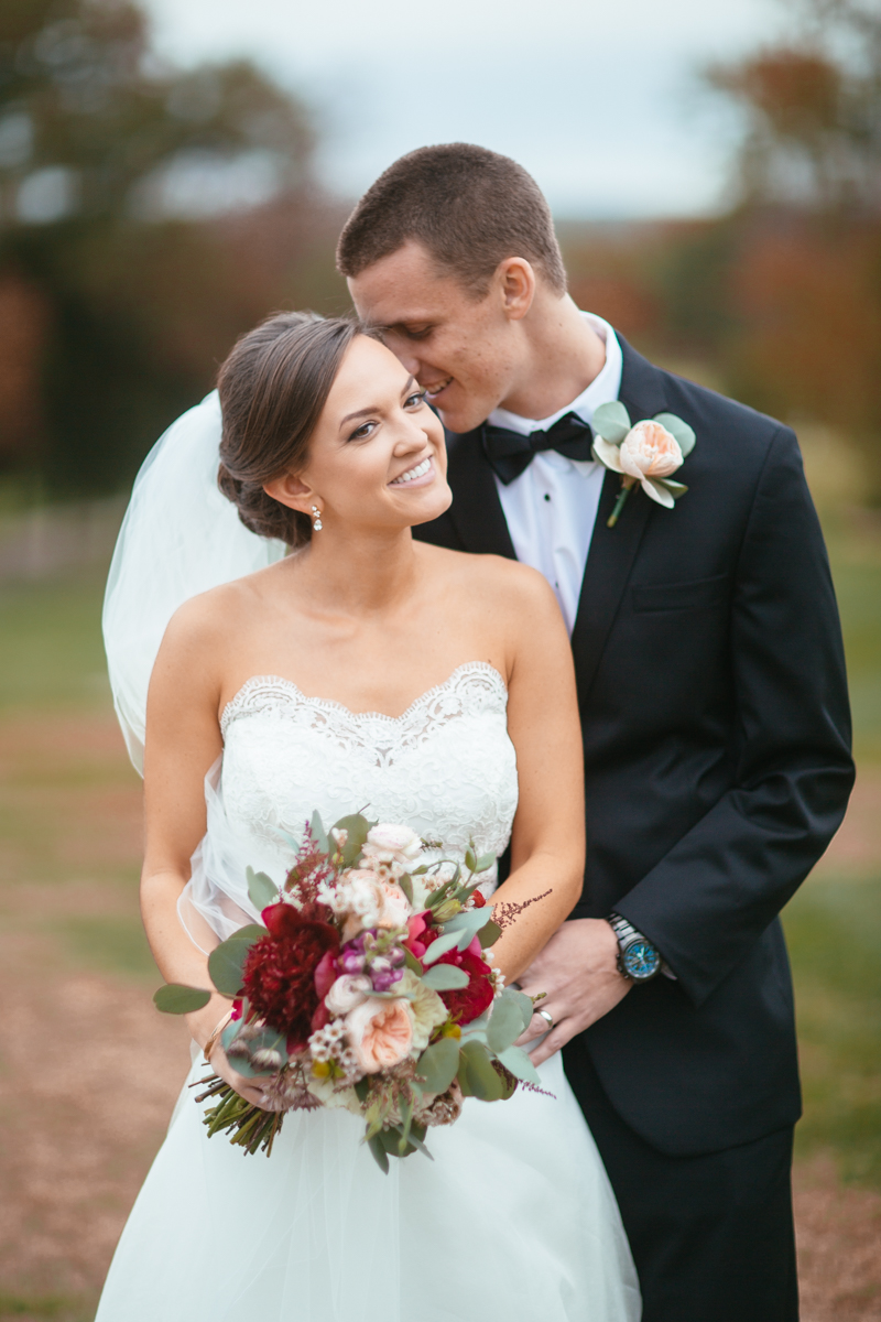 Caroline + Matthew | Belle Haven Wedding | Alexandria, Virginia | © Carly Arnwine Photography