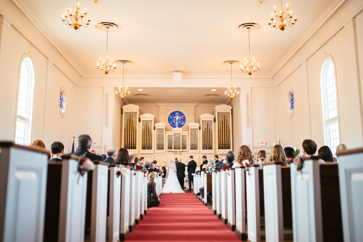 Caroline + Matthew | Belle Haven Wedding | Alexandria, Virginia | © Carly Arnwine Photography