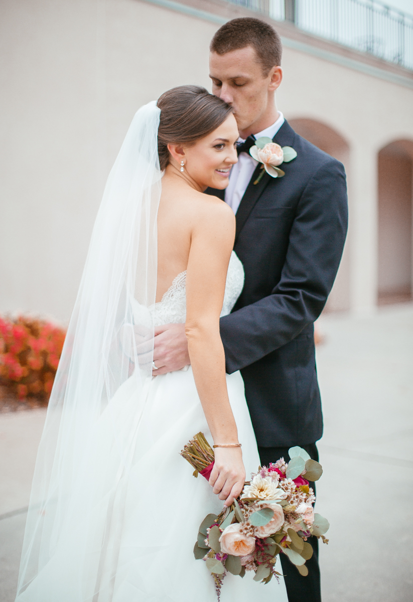 Caroline + Matthew | Belle Haven Wedding | Alexandria, Virginia | © Carly Arnwine Photography