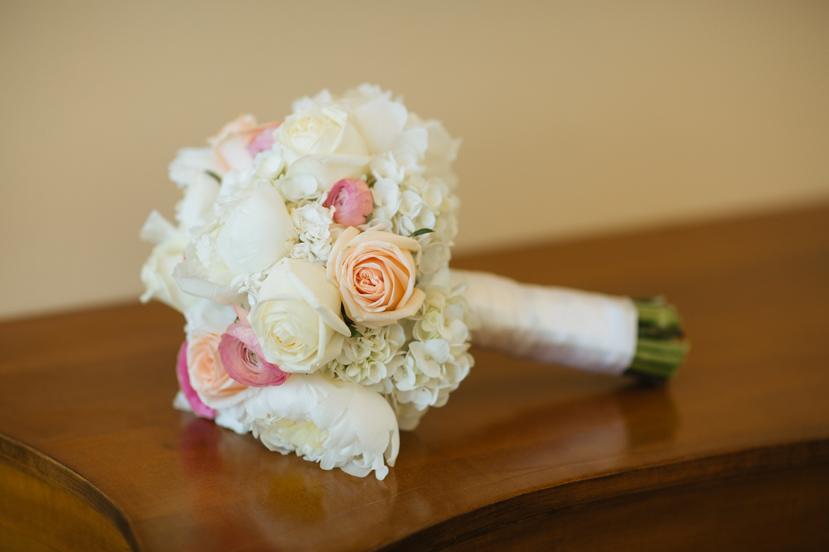 Meagan + Ryan Lavin | Hyatt Regency Chesapeake | © Carly Arnwine Photography