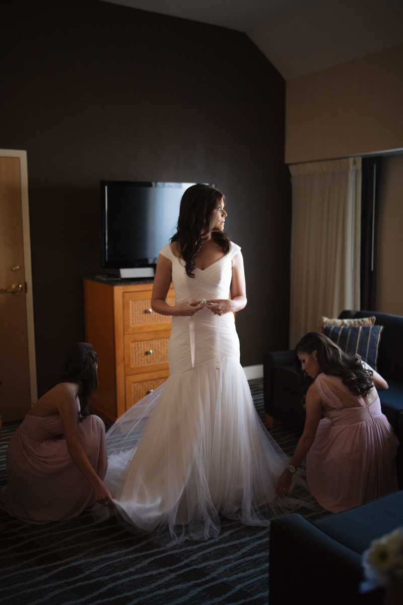 Meagan + Ryan Lavin | Hyatt Regency Chesapeake | © Carly Arnwine Photography