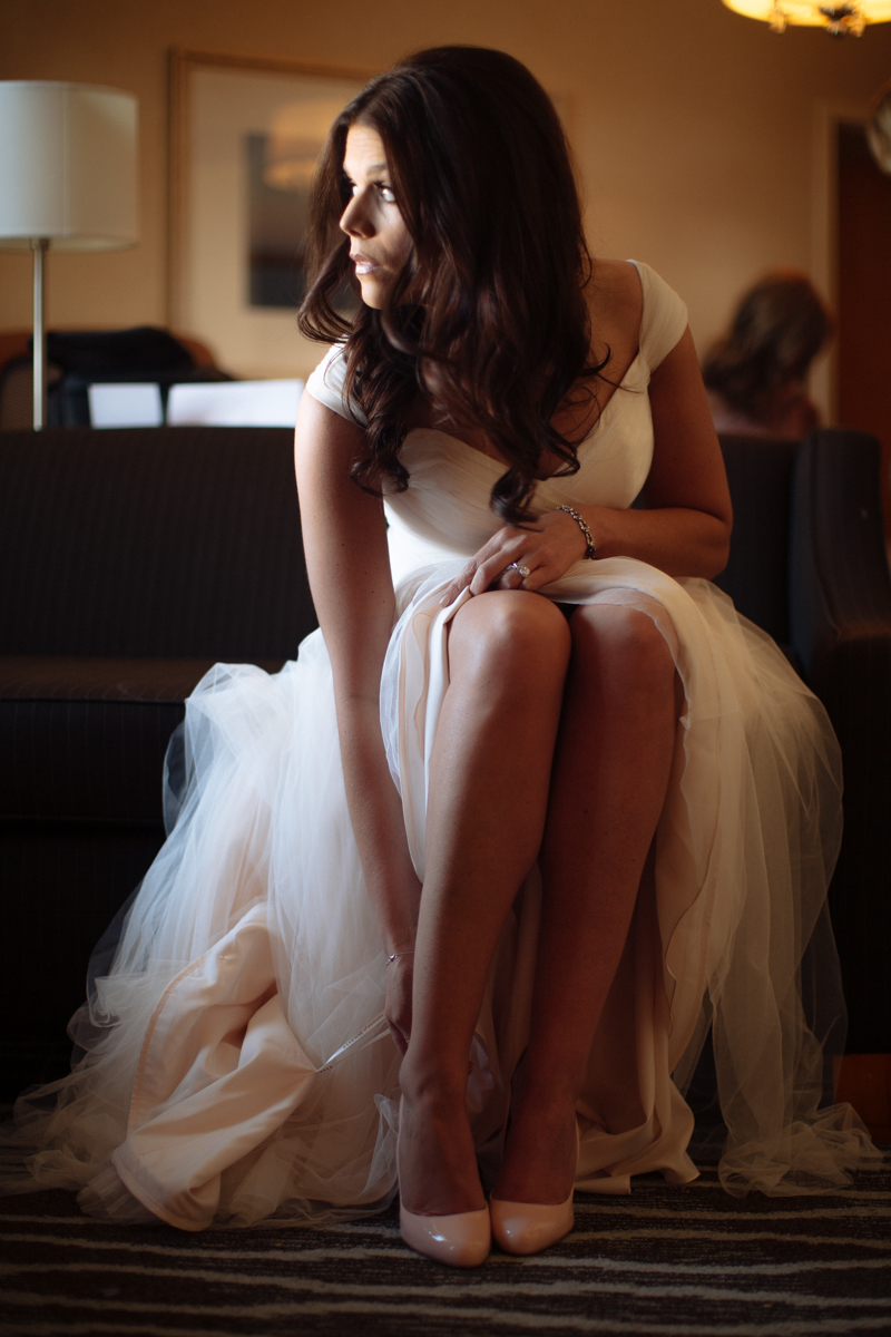 Meagan + Ryan Lavin | Hyatt Regency Chesapeake | © Carly Arnwine Photography