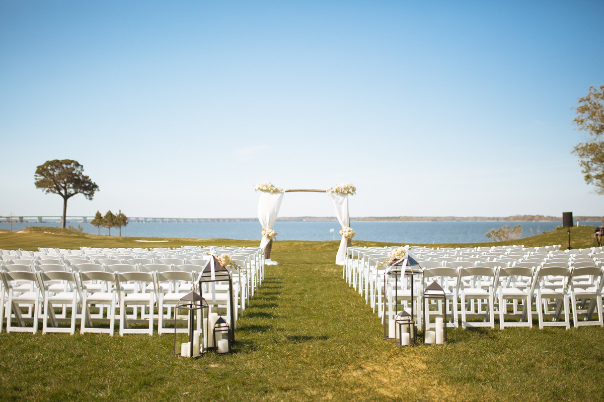 Meagan + Ryan Lavin | Hyatt Regency Chesapeake | © Carly Arnwine Photography