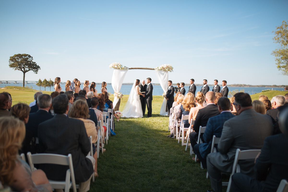 Meagan + Ryan Lavin | Hyatt Regency Chesapeake | © Carly Arnwine Photography