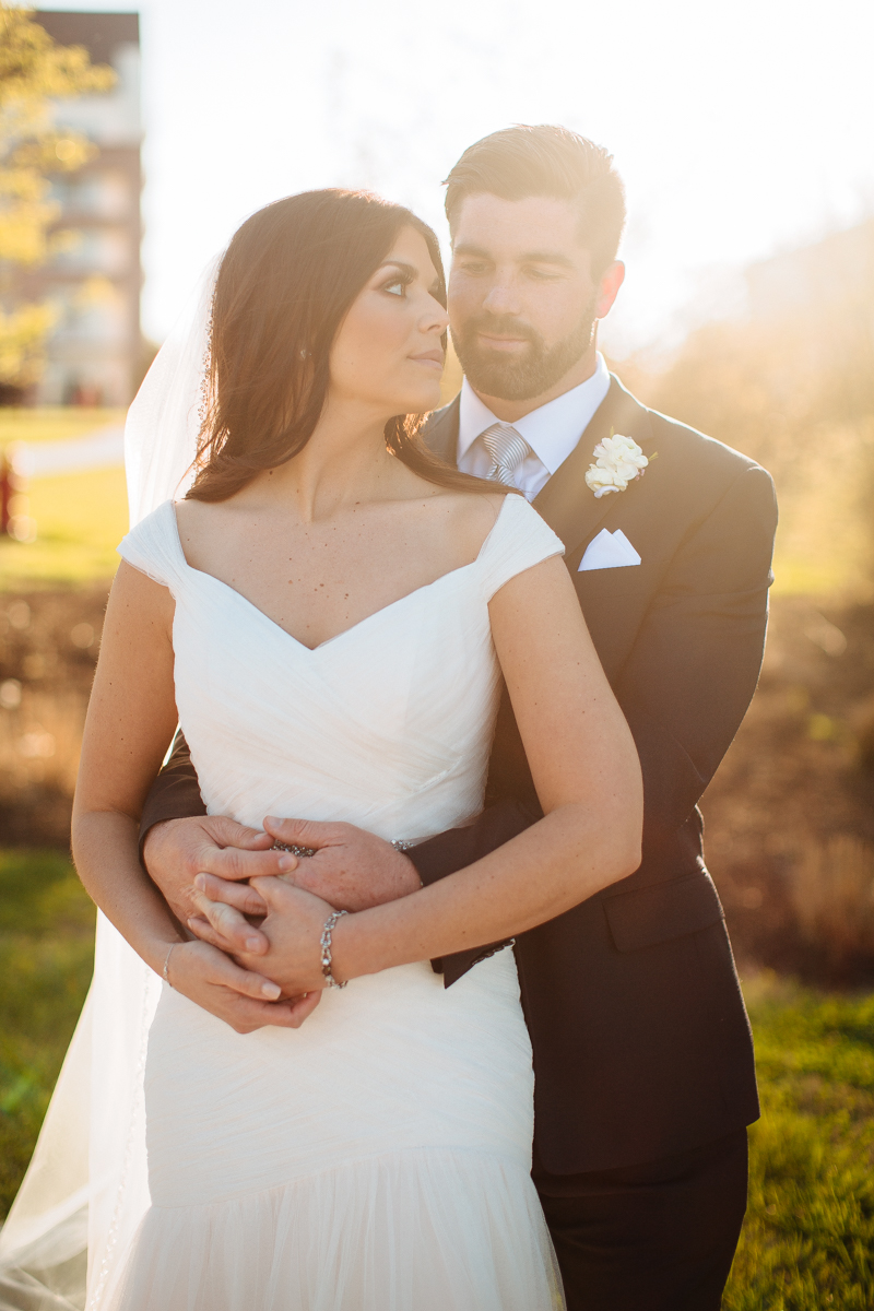 Meagan + Ryan Lavin | Hyatt Regency Chesapeake | © Carly Arnwine Photography