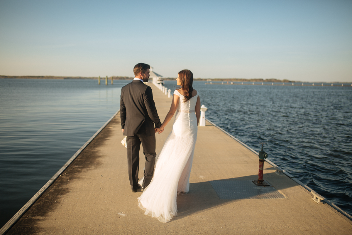 Meagan + Ryan Lavin | Hyatt Regency Chesapeake | © Carly Arnwine Photography