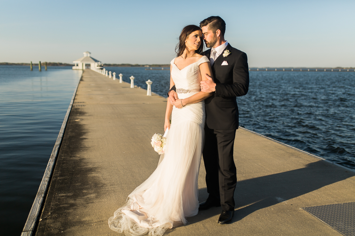 Meagan + Ryan Lavin | Hyatt Regency Chesapeake | © Carly Arnwine Photography