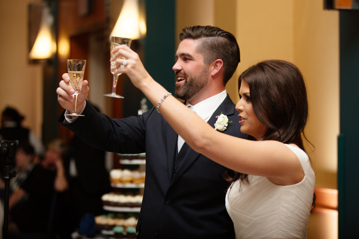 Meagan + Ryan Lavin | Hyatt Regency Chesapeake | © Carly Arnwine Photography