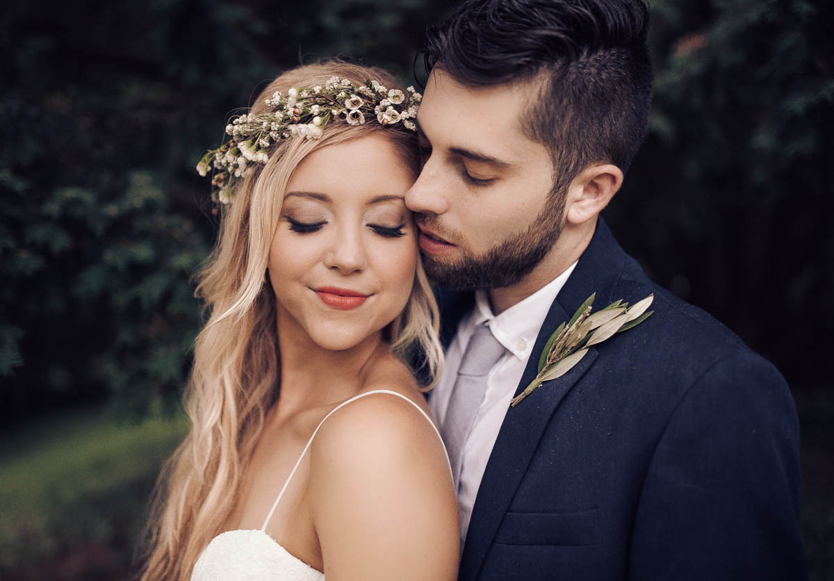 © Carly Arnwine Photography | Mike + Amanda | Breslin Wedding | Rosemont Manor | Berryville, Virginia