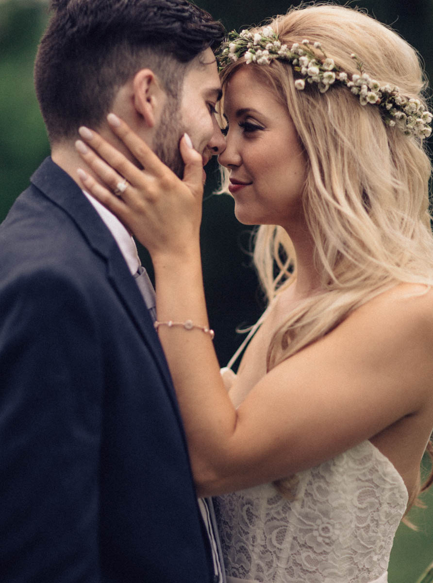 © Carly Arnwine Photography | Mike + Amanda | Breslin Wedding | Rosemont Manor | Berryville, Virginia