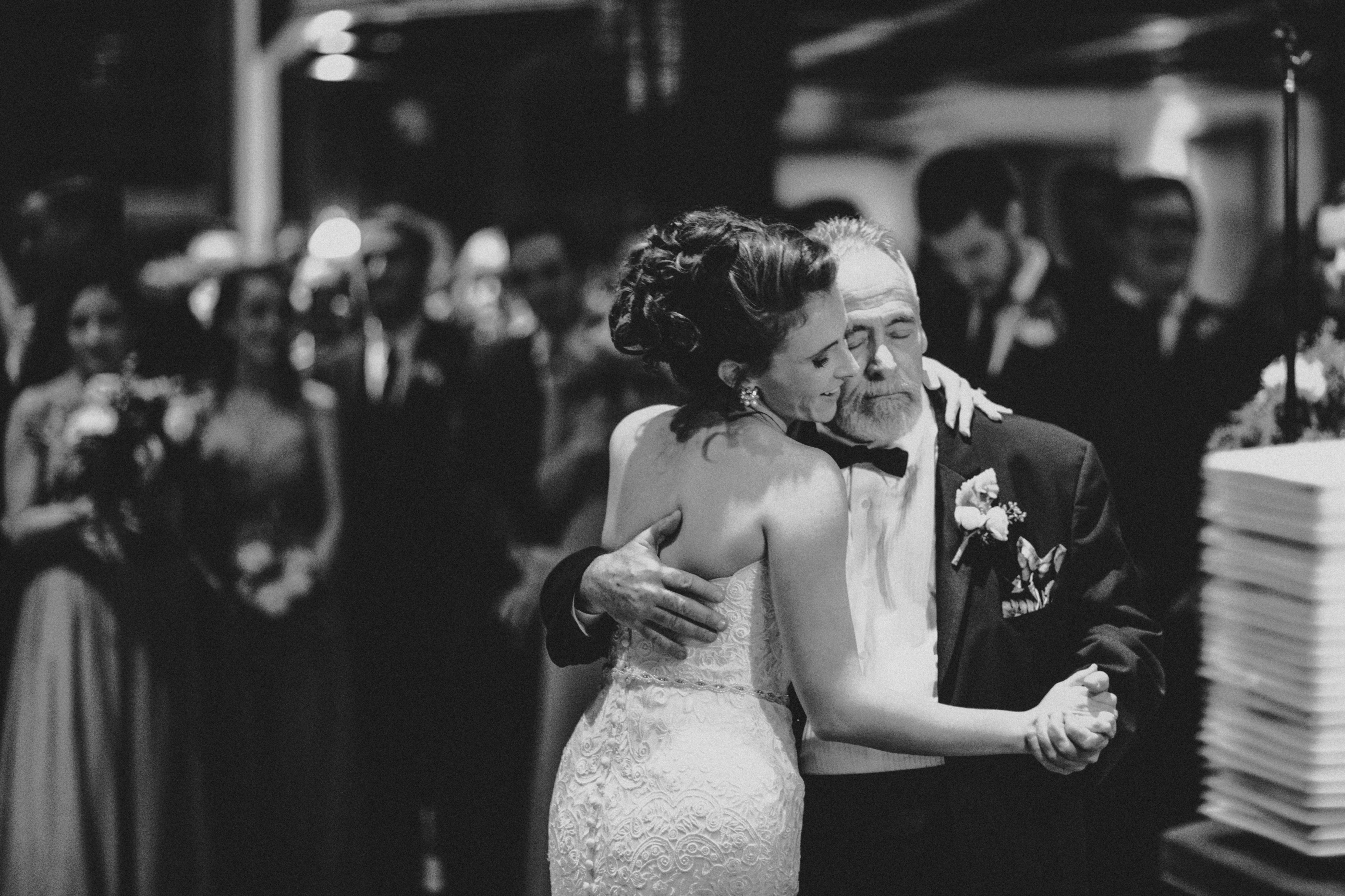 Becki + Brian McCraw Wedding | Carly Arnwine Photography