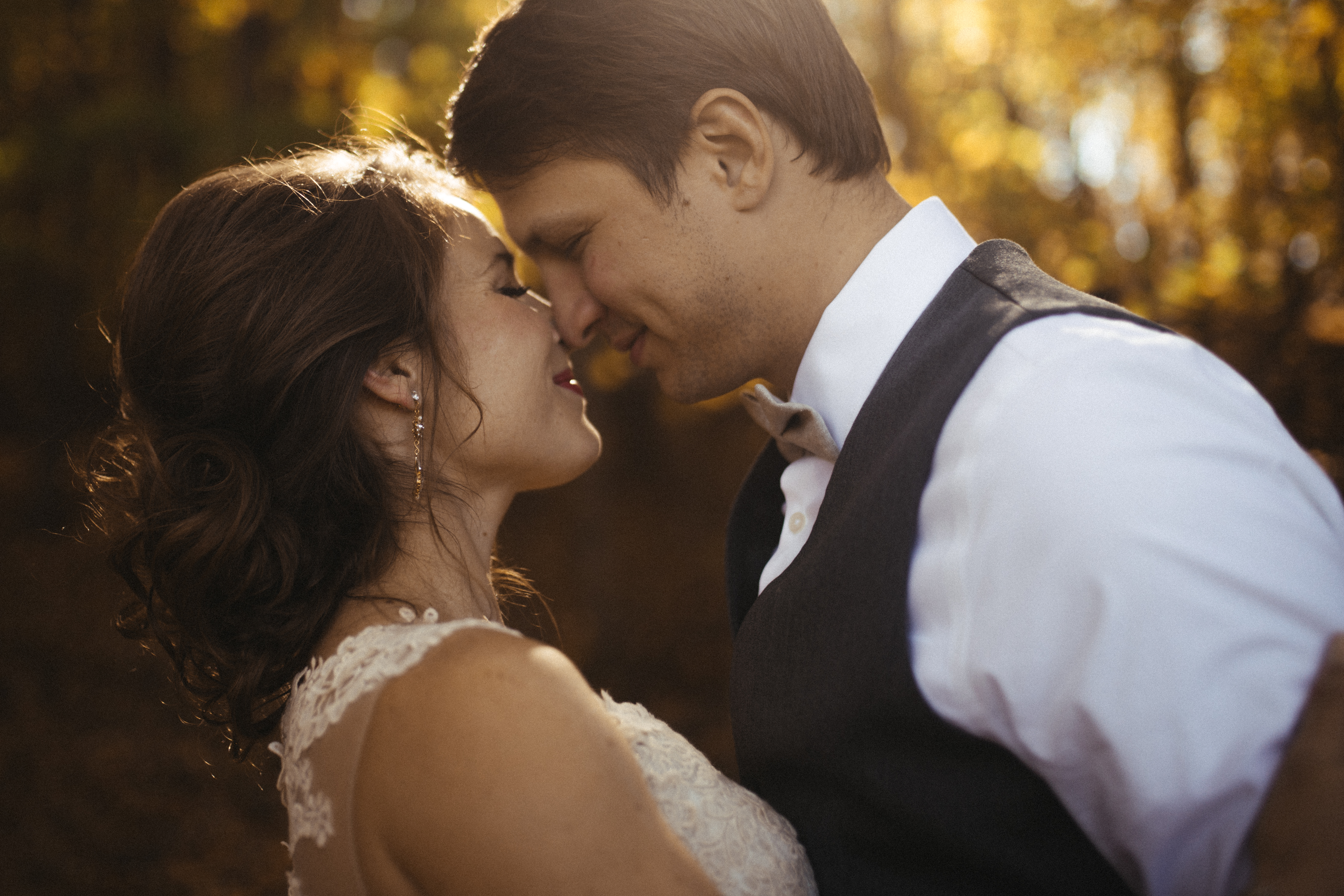 Christina + Paul | House Mountain Inn | © Carly Arnwine Photography