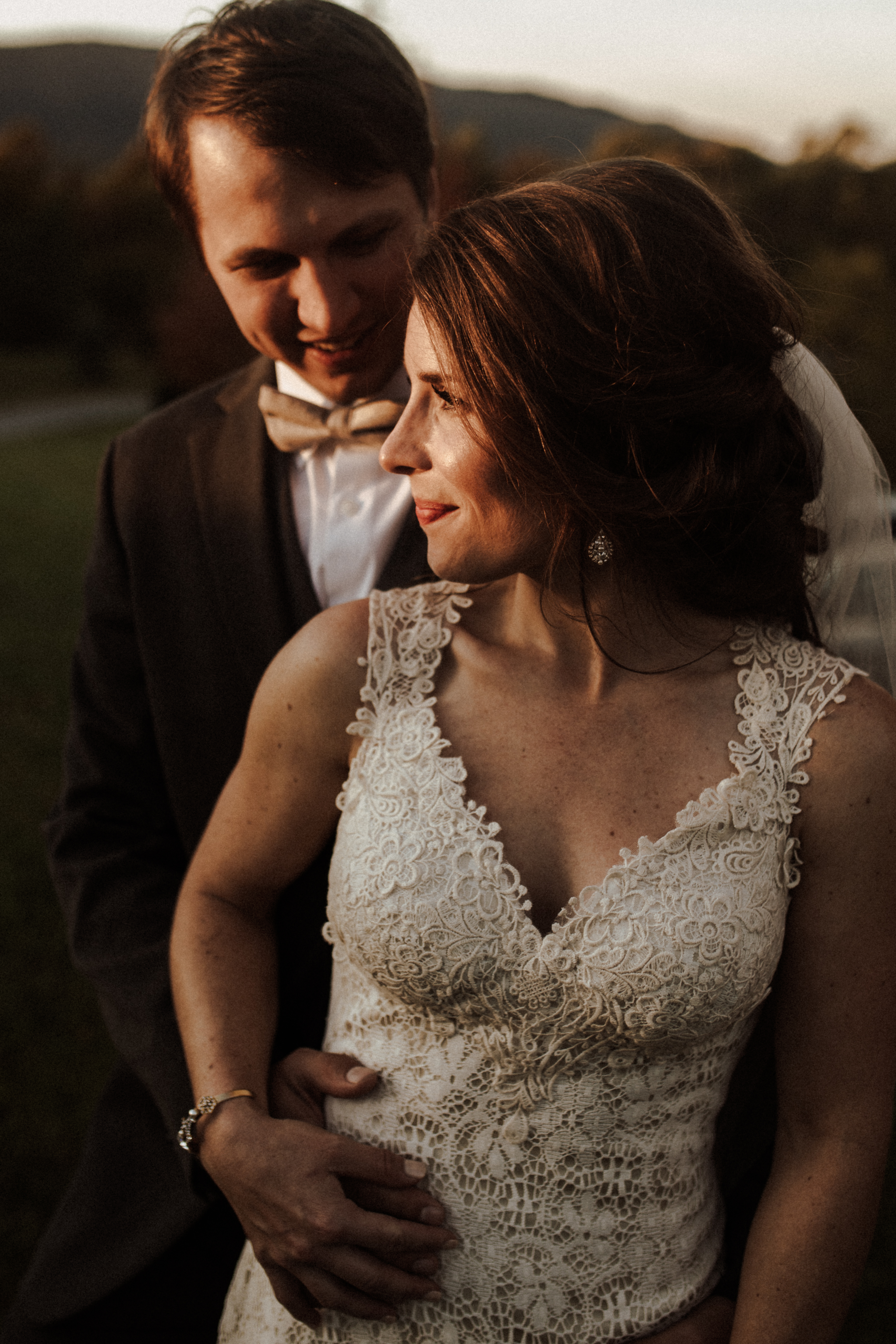 Christina + Paul | House Mountain Inn | © Carly Arnwine Photography