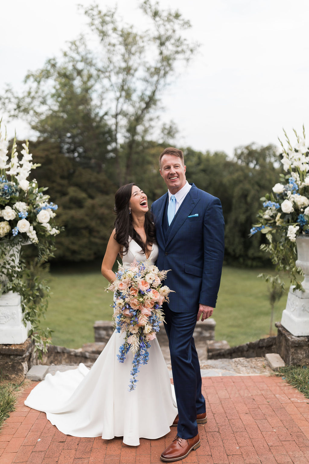 Erik + Elizabeth | Historic Rosemont Manor | Berryville, Virginia Wedding | © Carly Arnwine Photography 