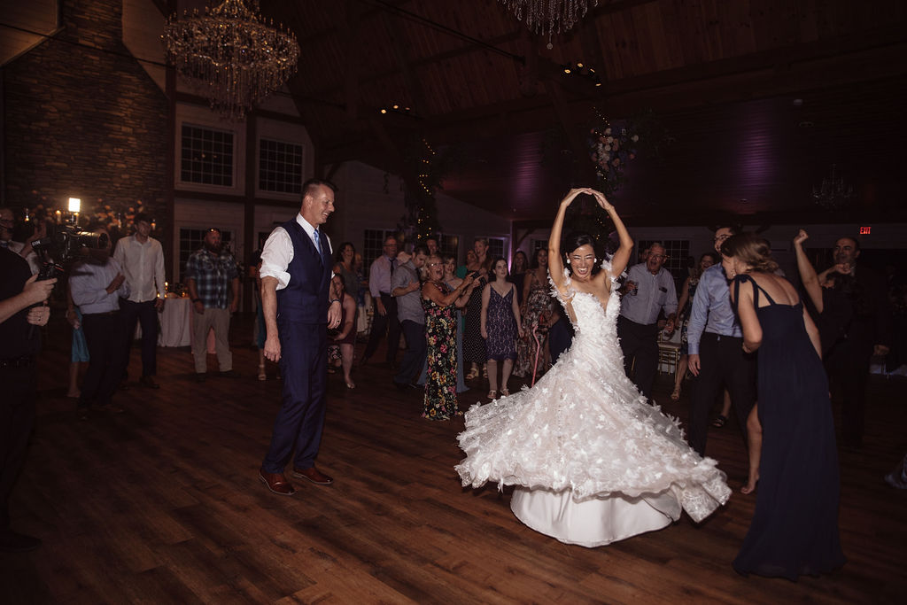 Erik + Elizabeth | Historic Rosemont Manor | Berryville, Virginia Wedding | © Carly Arnwine Photography 